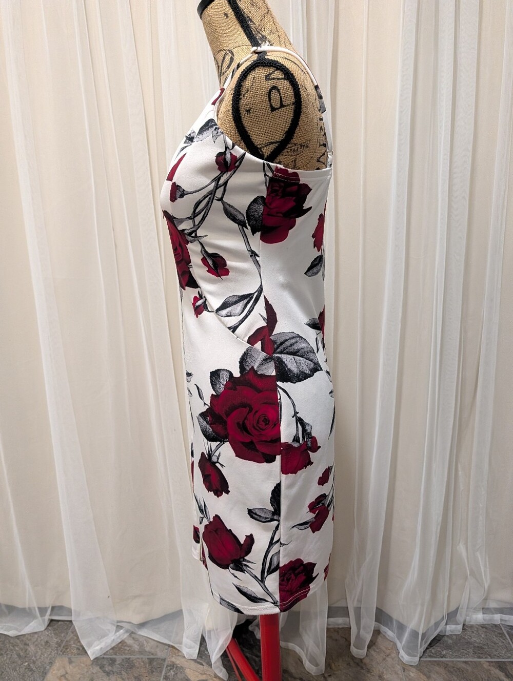 Red Rose Print Dress - Picture 4 of 6